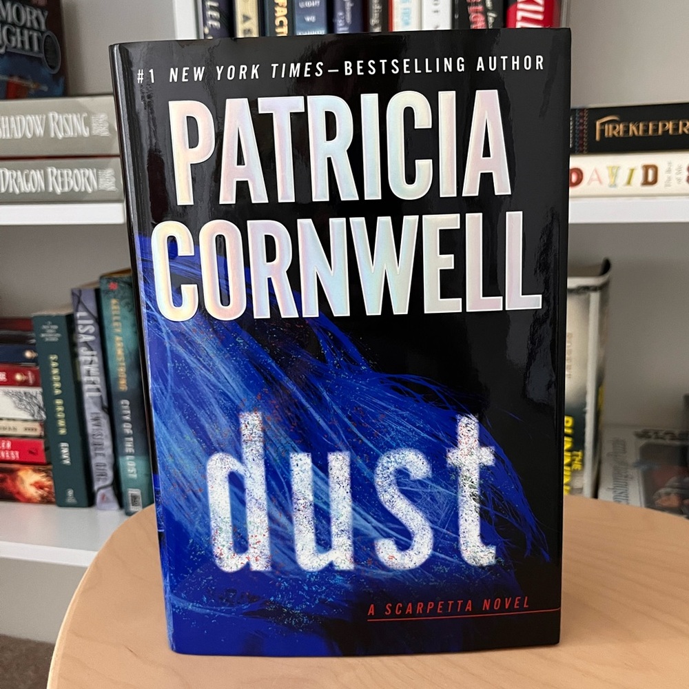 3/$28 📚 Patricia Cornwell 'Dust' Hardcover Book